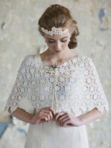 mantellina da sposa in pizzo macramè stile Boho Chic