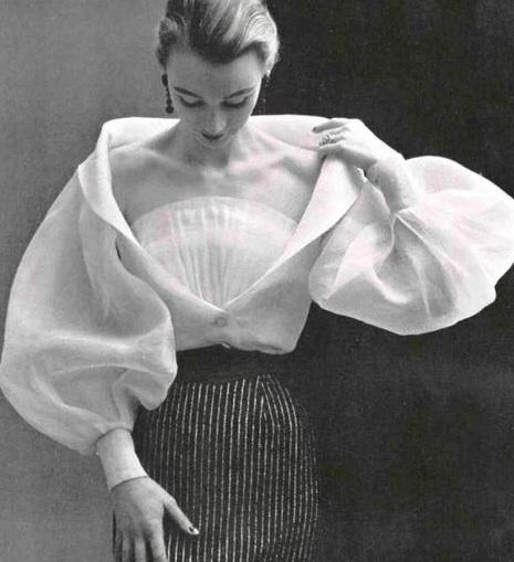 camicia in organza  con plissè Givenchy 1952