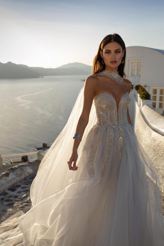 abito da sposa in tulle con ricami preziosi Ricca sposa collezione 2021